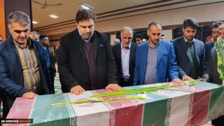 با حضور رئیس دانشگاه فنی و حرفه‌ای کشور برگزار شد:
مراسم استقبال و وداع با پیکر مطهر شهید خوشنام در دانشکده فنی و حرفه‌ای علامه حسن‌زاده آملی