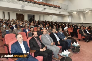 دکتر خسرویان در دیدار نوروزی با کارکنان دانشگاه:
توسعه زیرساخت‌های عمرانی و تجهیزات و ارتقای رفاهی کارکنان اولویت‌های اصلی سال ۱۴۰۲ است. 4
