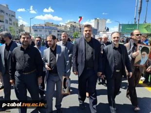 حضور رئیس دانشگاه فنی و حرفه‌ای در راهپیمایی روز قدس 6