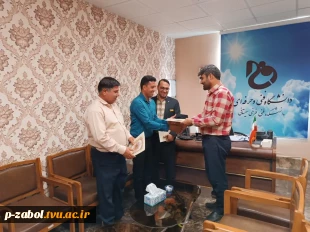 تقدیر از همکارهان حوزه اداری مالی آموزشکده فنی وحرفه ای فرخی سیستانی به مناسبت روز حسابدار 4