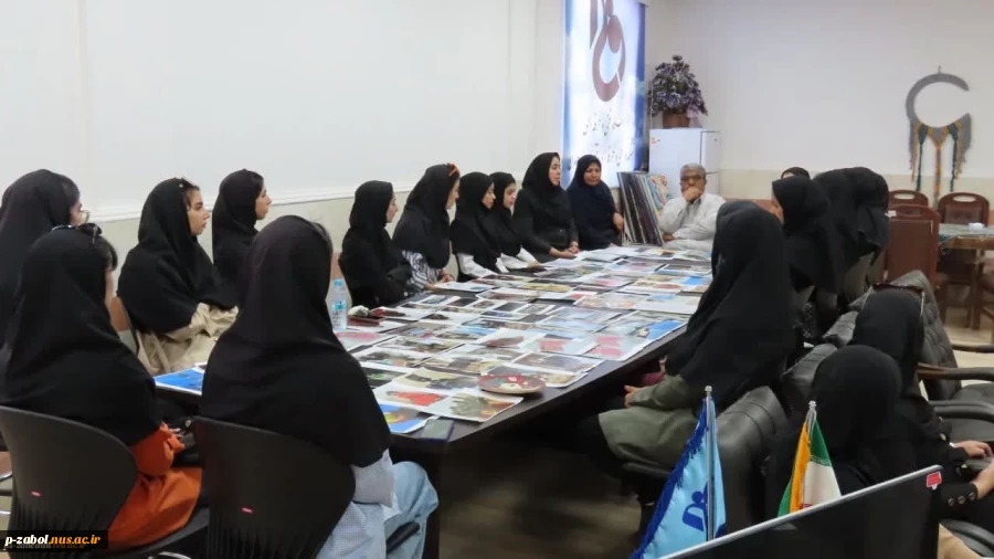 بازدید ریاست دانشگاه ملی مهارت واحد استان سیستان و بلوچستان از نمایشگاه حجم سازی و عکاسی دانشجویان 2
