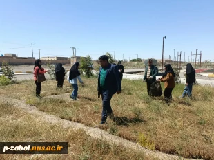 به مناسبت روز زمین پاک، برنامه پاکسازی طبیعت  توسط اساتید ، دانشجویان و کارمندان آموزشکده فرخی سیستانی  برگزار شد. 2