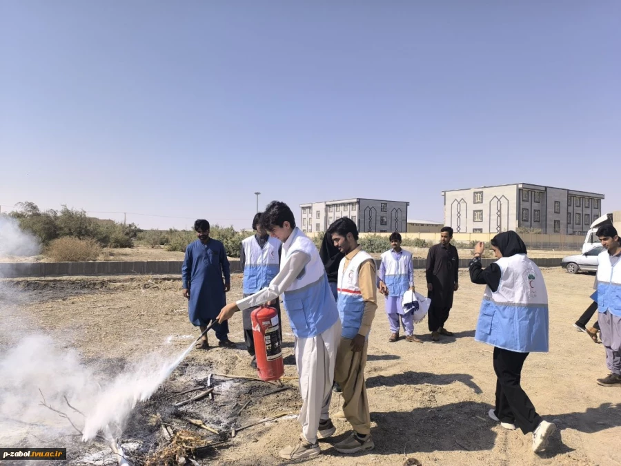 برگزاری مانور آموزشی اطفاء حریق 4