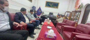 به منظور توسعه همکاری‌های علمی، آموزشی و شهری، ریاست و جمعی از کارکنان آموزشکده زابل با شهردار محترم این شهرستان دیدار و گفت‌وگو کردند.
 2