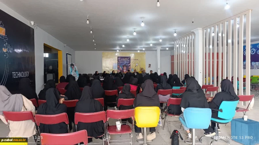 جلسه‌ی پرسش و پاسخ دانشجویان آموزشکده زابل  باحضور ریاست و واحد های مختلف در محل مرکز نوآوری و خلاقیت این آموزشکده  برگزار شد. 3