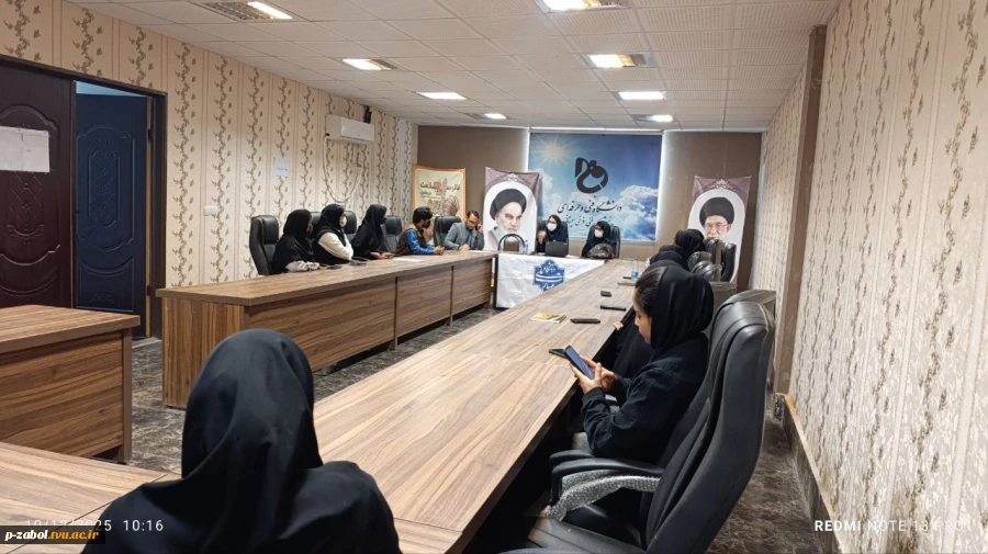 کارگاه آموزشی تغذیه سالم با رویکرد نان سالم در آموزشکده زابل برگزار شد. 2