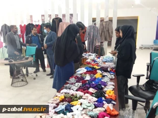 بازدید ریاست و کارکنان آموزشکده زابل از نمایشگاه دستاوردهای رشته طراحی دوخت 5