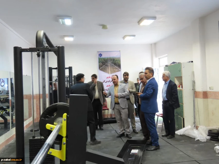 بازدید معاون پژوهش و فناوری دانشگاه ملی مهارت کشور از کارگاه‌ها و آزمایشگاه‌های آموزشکده های شهید باهنر و شهید عارفی 3