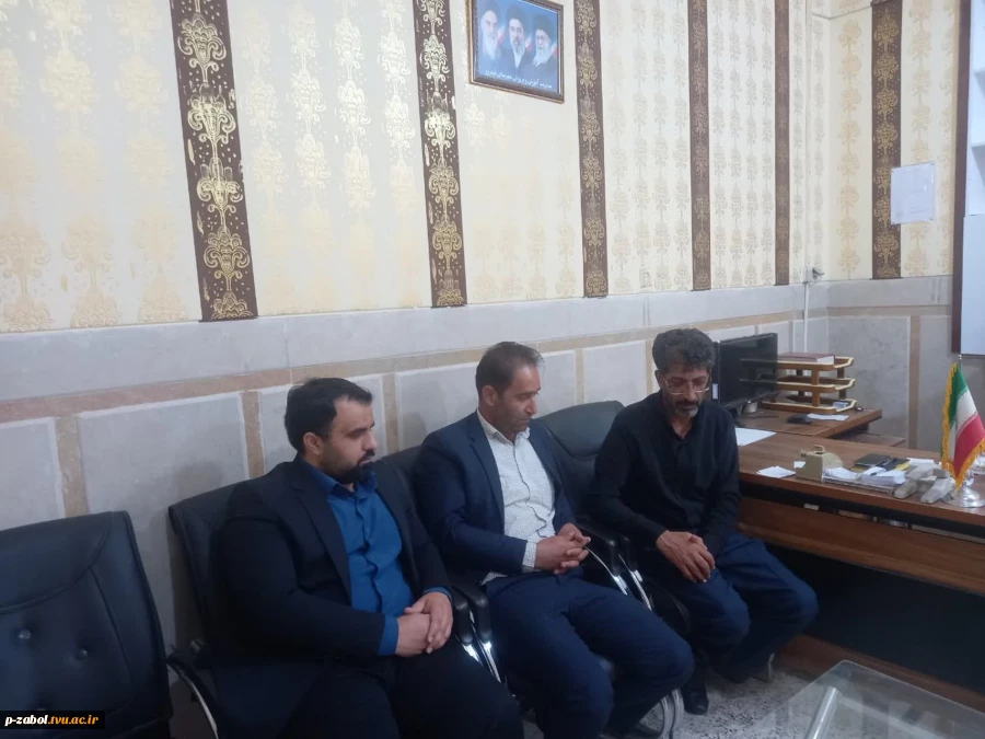 نشست راهبردی کارشناسان آموزش آموزشکده زابل با مدیران حوزه آموزش سیستان جهت ارتقای سطح ثبت‌نام در آزمون‌های ورودی سازمان سنجش آموزشکده زابل 3