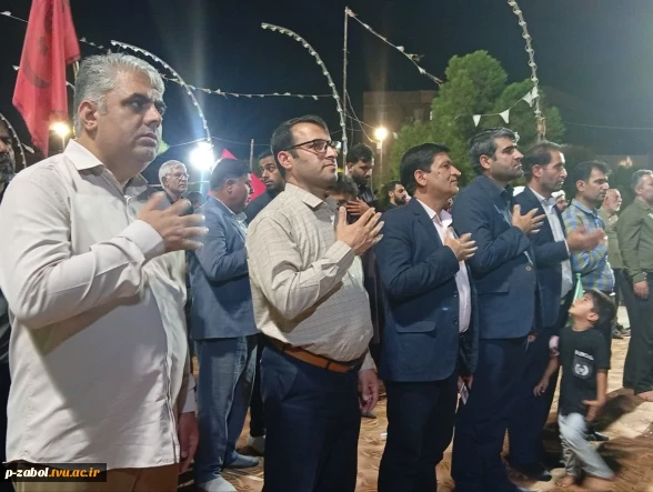تجدید بیعت جامعه دانشگاهی زابل با رهبر شهید در در تجمعات شبانه