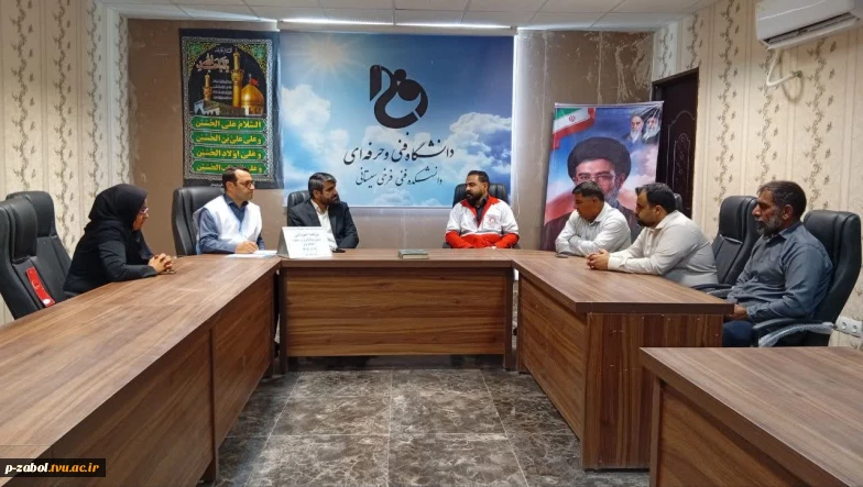 مانور آموزشی مدیریت بحران و  اصول پناه‌گیری و تخلیه اضطراری در آموزشکده زابل