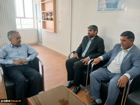 رایزنی ریاست آموزشکده زابل در راستای ارتقای زیرساخت‌های ارتباطی و تجهیز به فیبر نوری