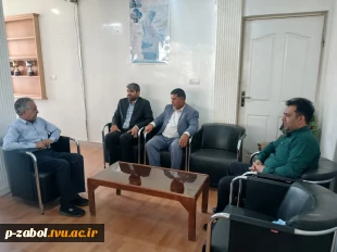 رایزنی ریاست آموزشکده زابل در راستای ارتقای زیرساخت‌های ارتباطی و تجهیز به فیبر نوری
 3